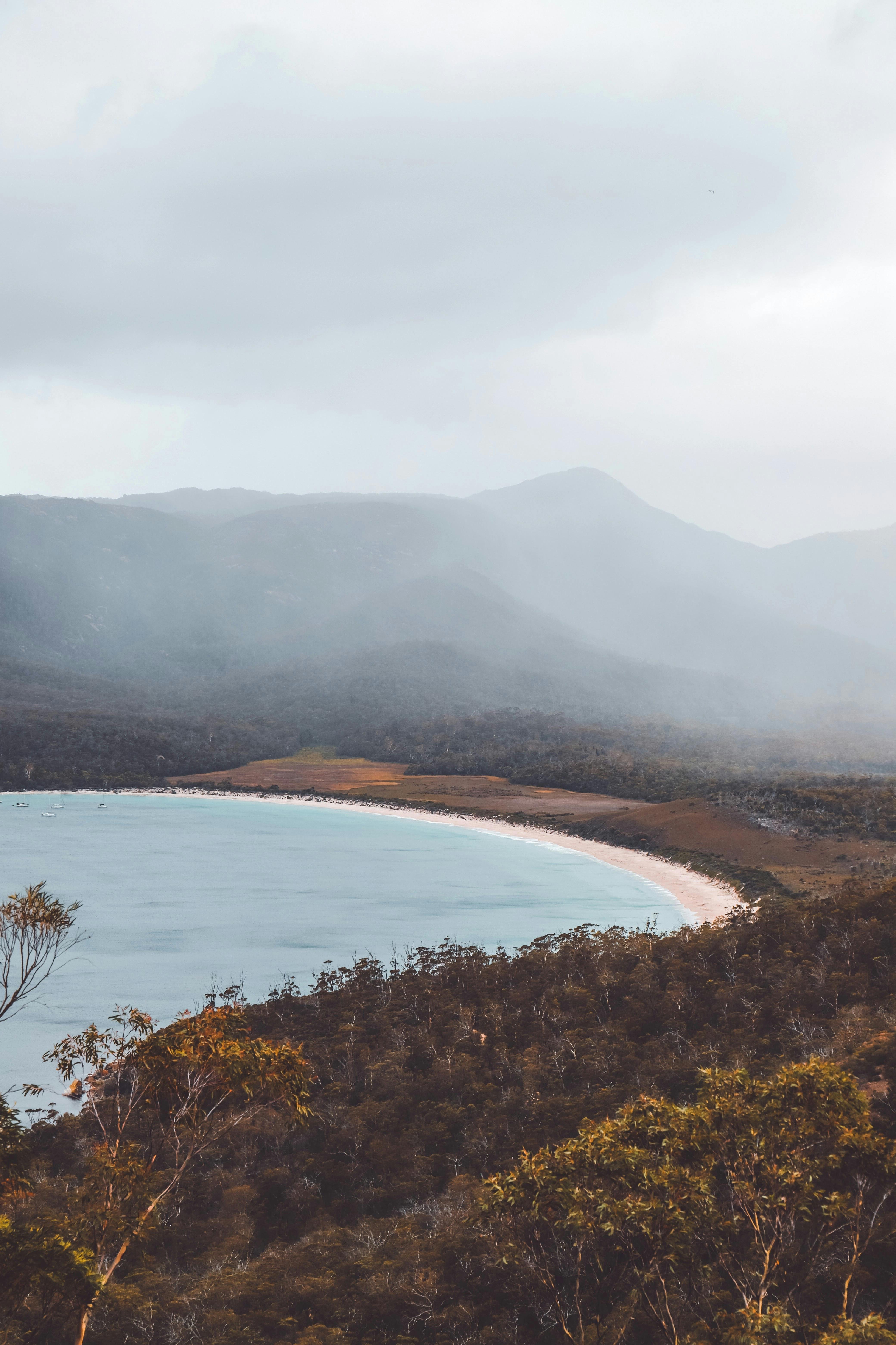 Tasmania Budget Travel Freycinet National Park