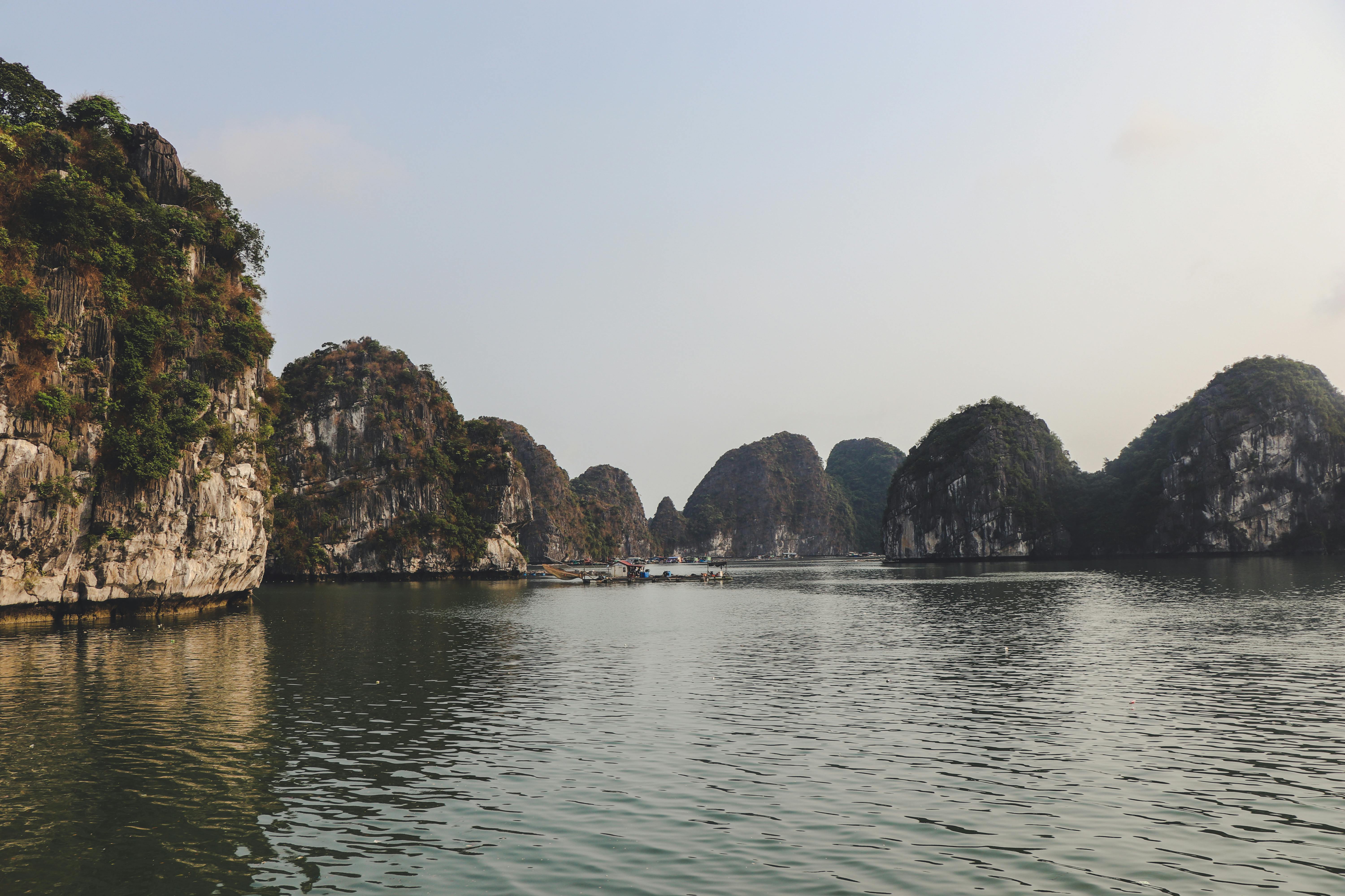 Vietnam Budget Travel Guide Ha Long Bay